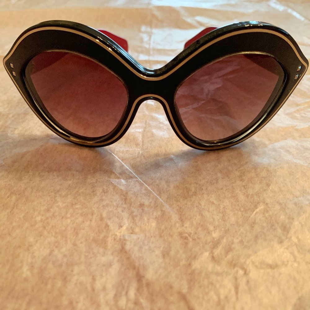 Valentino sunglasses